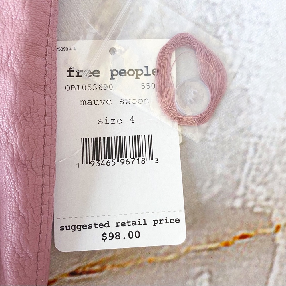 SOLD ON DEPOP - Picture 6 of 10